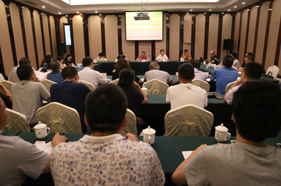 �ϳ����ٿ���������������׼�����߲м��˼�ͥ���ϰ�������ѵ���� 