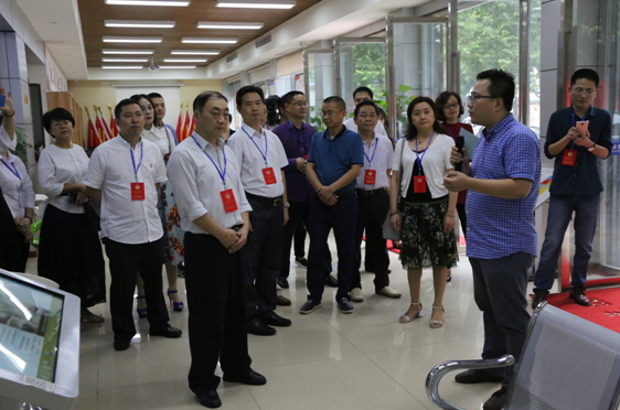 ����ЭίԱ�Ӳ����вм��˹���