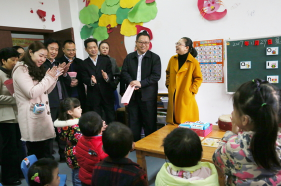 �ϳ����˴�ί���Ӳ�м��˹���