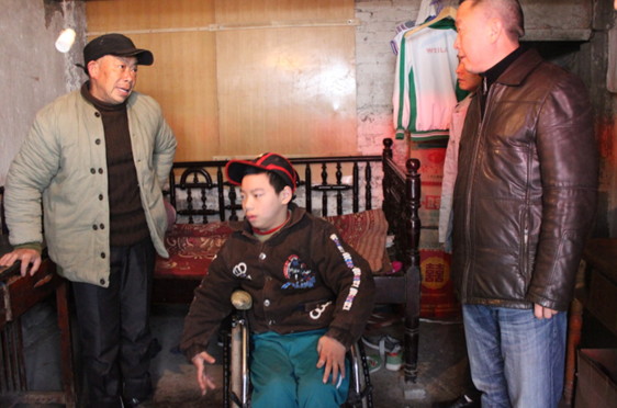 ��ͽ�ıڸ�����̱��  ��ǿүү�ж�����