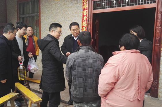 ���˴����γ�ʥ�׵���ƺο�����Ѳм��˺�ƶ����