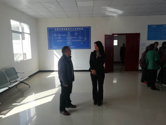 �����в���������ǡ����³���СӢ���вм��˻�����֯����