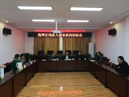 ��ƺ�ٰ�м��˿���������פ�б��