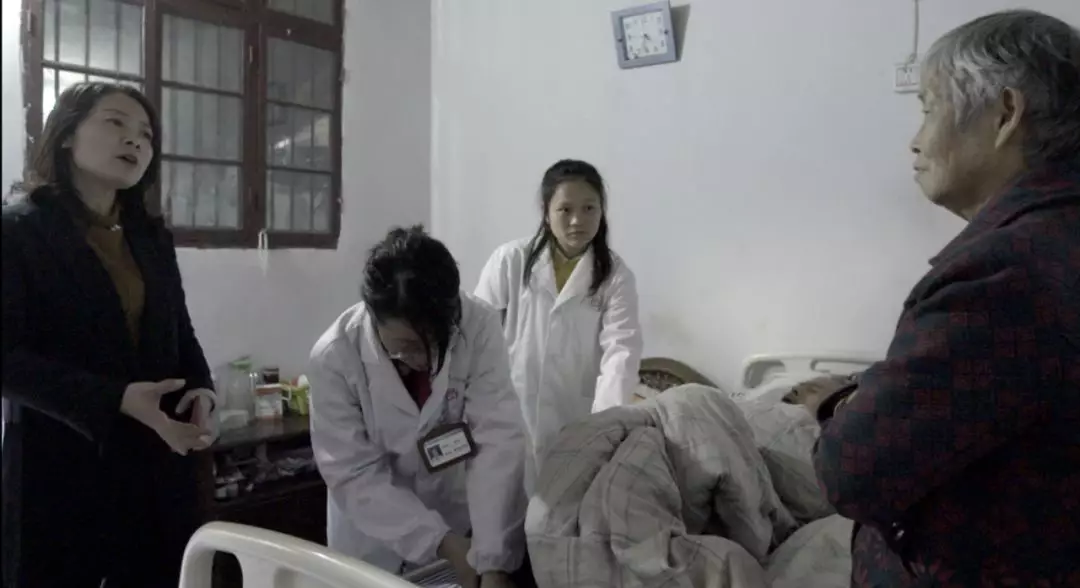 ů������ ǩԼ���񡪡������в�����չ��ͥҽ��ǩԼ����ר�����