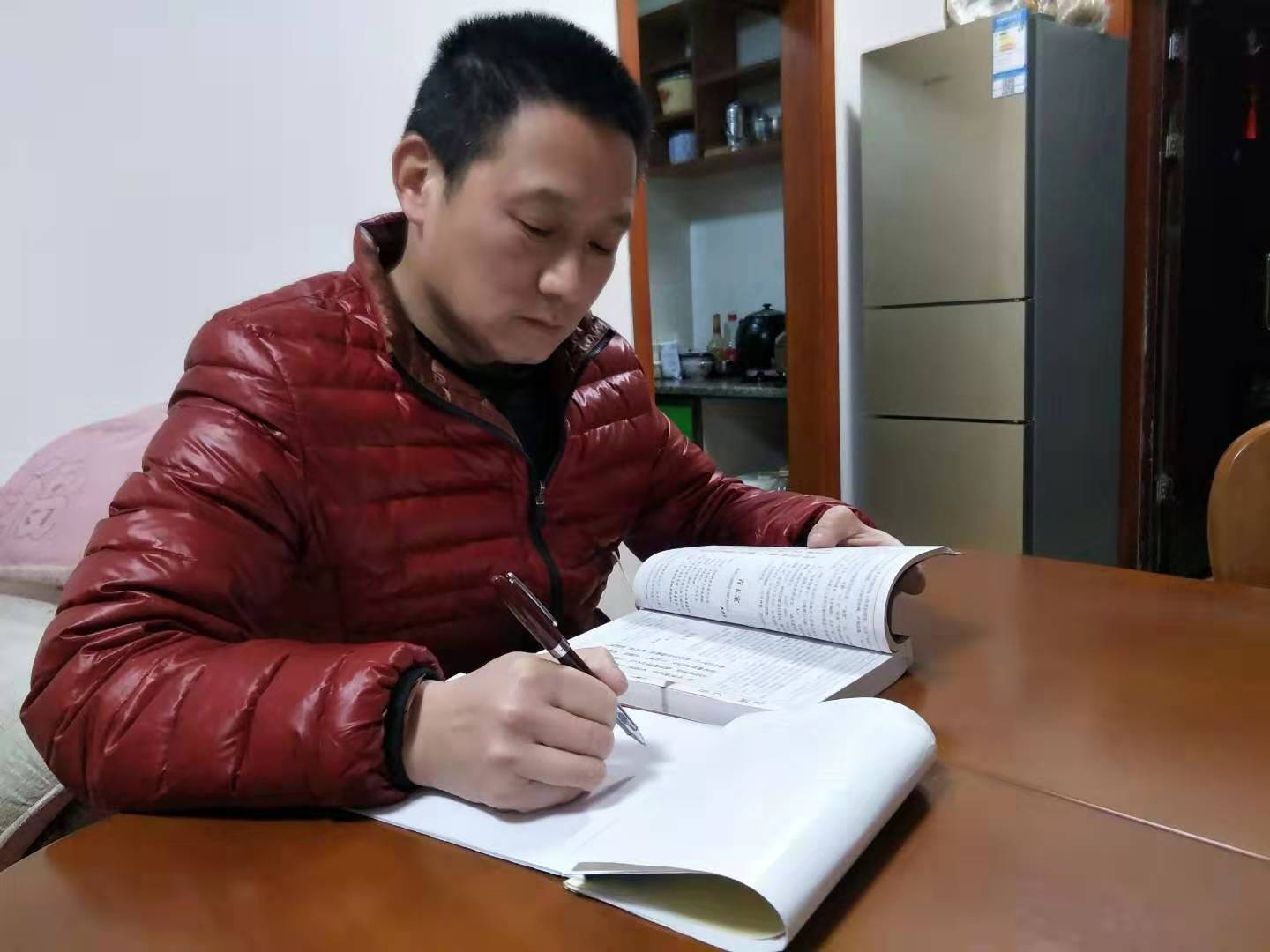 �������м��˴���ʫ��Ϊս���ߡ����͹ľ�