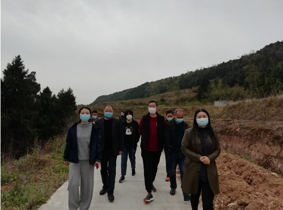 �����в������������м��˹�Ȩ��������