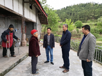 ʡ�����쵼�������ص��н��������ضȲм��˼�ͥ���ϰ����칤��