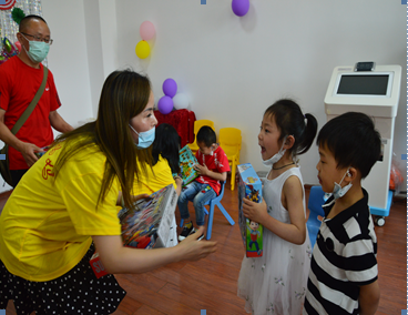 �������������衱��ů�м���ͯ