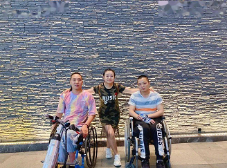 ���вм��˴�ҵ��ϲμӴ�������׽�м�����ý��Ӫ��������Ѽ�