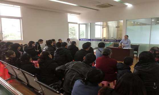 �ϳ��Ѱ�����ҽԺ��չ������ʦ+�ҳ�̸�Ľ����ᡱ ������ף��29�������ʲм����ա�