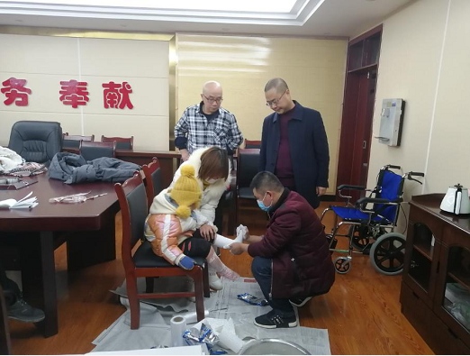 Ӫɽ�زм���ͯϲ�������