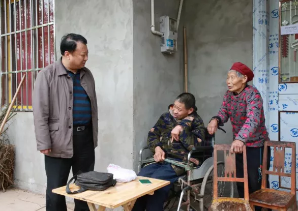 �������չ����Ϊ�м��˰�ʵ�¡�֮���ϰ�ɸ��