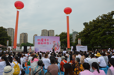 �ذ����϶�ͯ �����조��һ�� �����вм��˿������Ŀ�չ�е������조��һ���