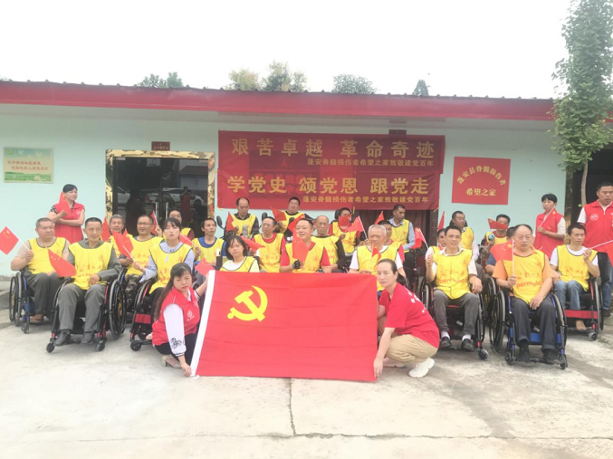 ��ؿ�չ���������ɫ������ҳ������