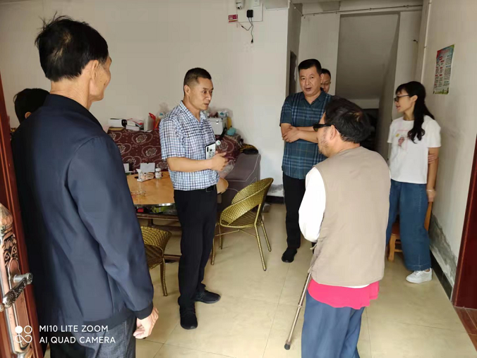 �ϳ��в��������е��вм��˼�ͥ���ϰ����칤��