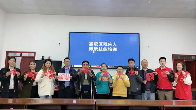 �������������������������������ٰ�м��˼�ֽ������ѵ