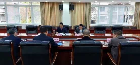 ����ٿ��м��˰�������ҵ������֤���б������չ������Ȼ�