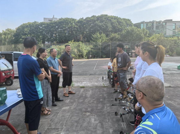 �����ز�������ο��ʡ��ʮ����˻��ߵ�����ذ»��˶�Ա