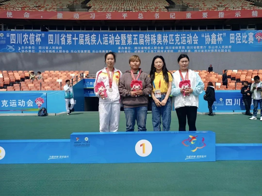 ����ʡ���ذ»��ϳ��������ն��30�� �ܽ�����67�飬��ȫʡ����λ