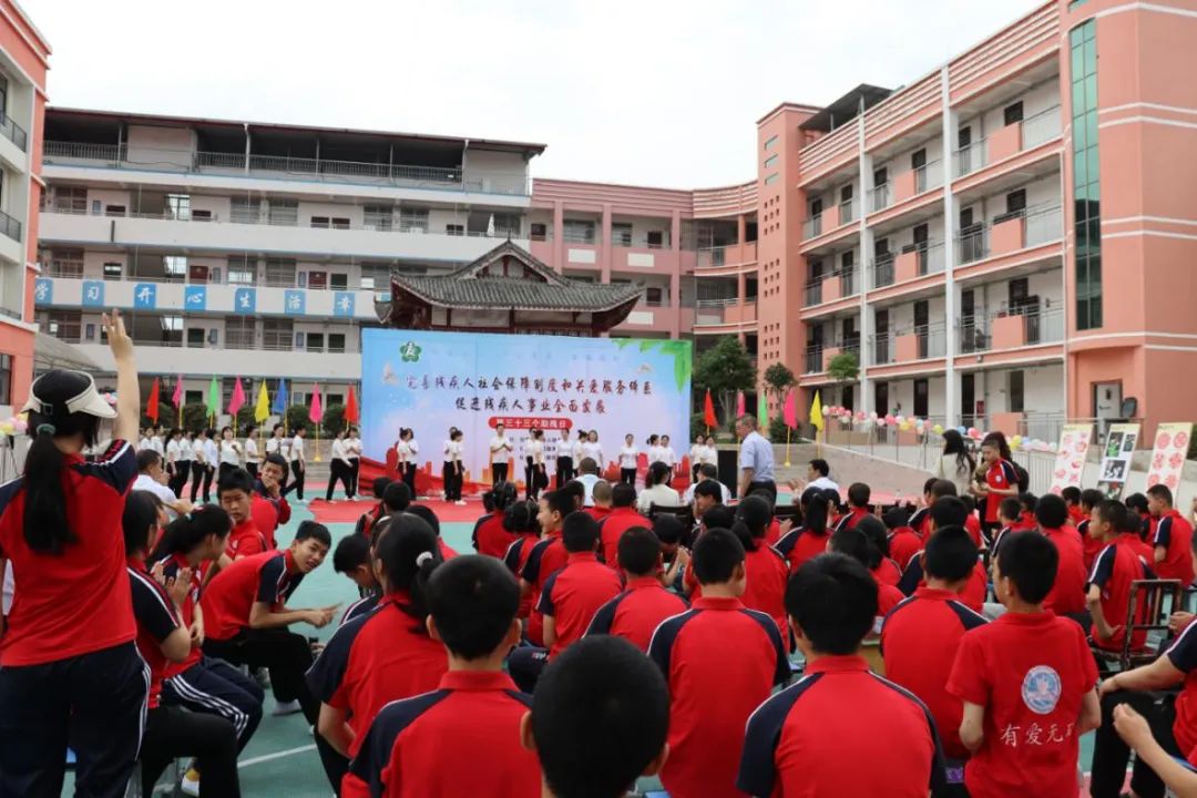 ��¤�ز�����չ����ʮ���Ρ�ȫ�������ա�����չ�ݼ������