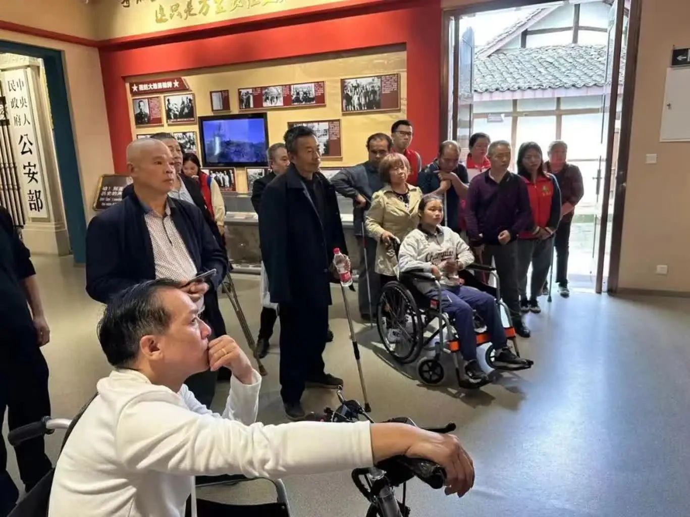 ��������չ�����һ��� �ḻ�м��˾����Ļ�����