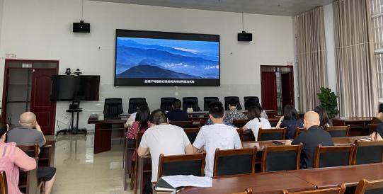 ���������չ����ѧϰ����ר�⵳���߾�ʾ�������