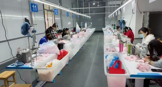 �������½��м��˾�ҵ��ҵʾ��������ʽͶ������