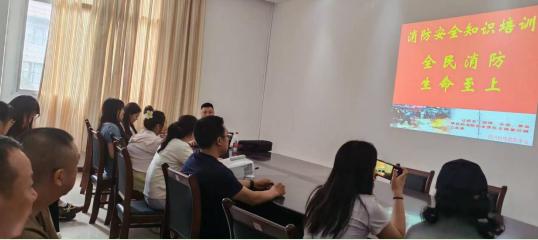 �ϳ��вм��˿����������Ŀ�չ������ȫ֪ʶ��ѵ�������հ�ȫ����