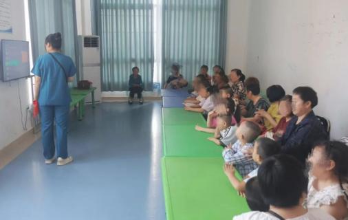 ������������չ�м���ͯ���㿵��������ѵ��������