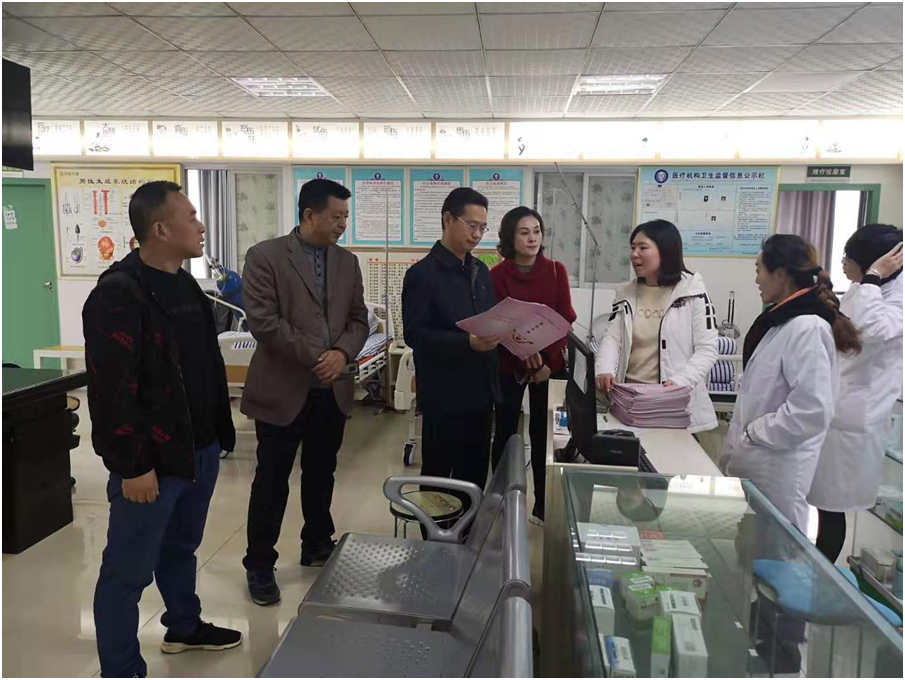 �в���������ǡ����³����ȫһ�е�˳����вм��˹���